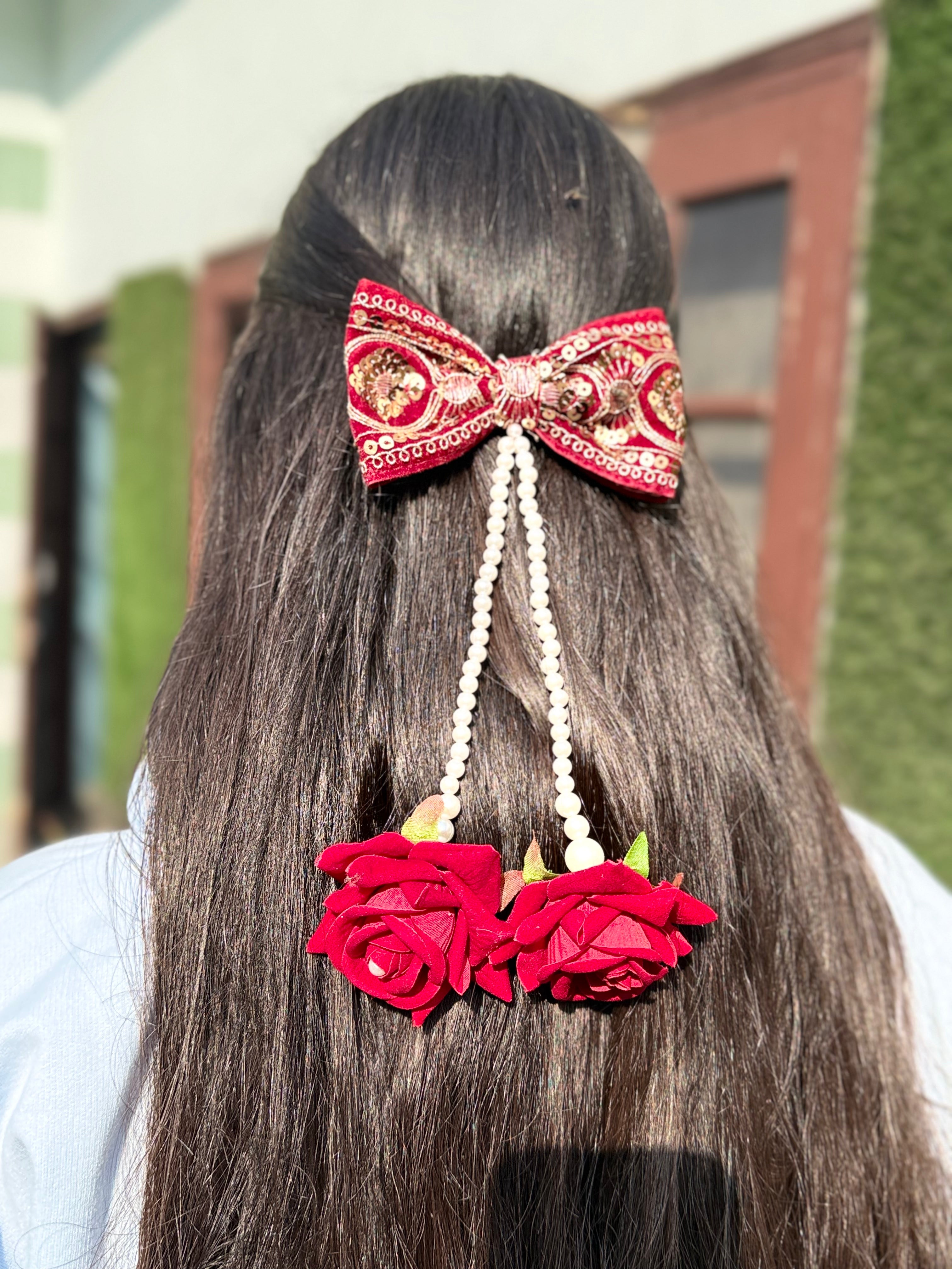 ROSEY BOW