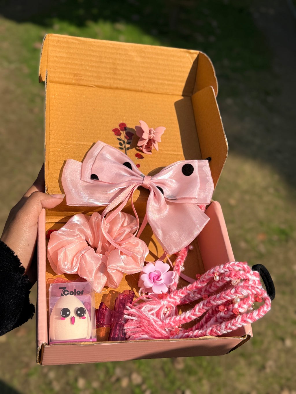 PINKY HAMPER